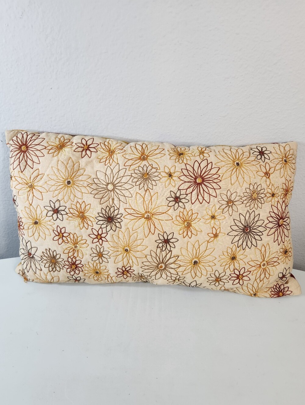 VTG Pier 1 Daisy Embroidered Lumbar Pillow Cream Retro Striped Reversible 12x20"